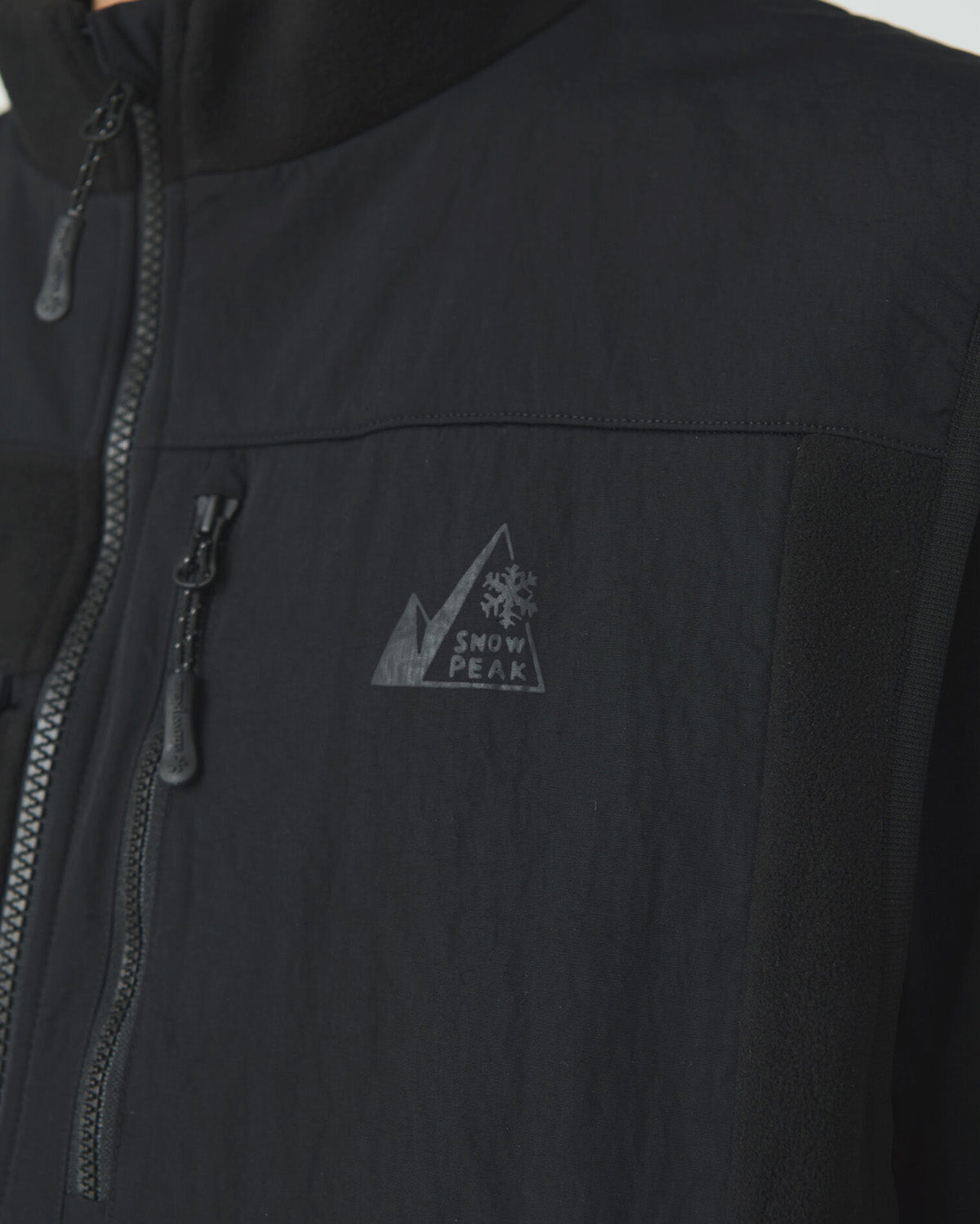 Mountain of Moods Fleece Vest - Image 10