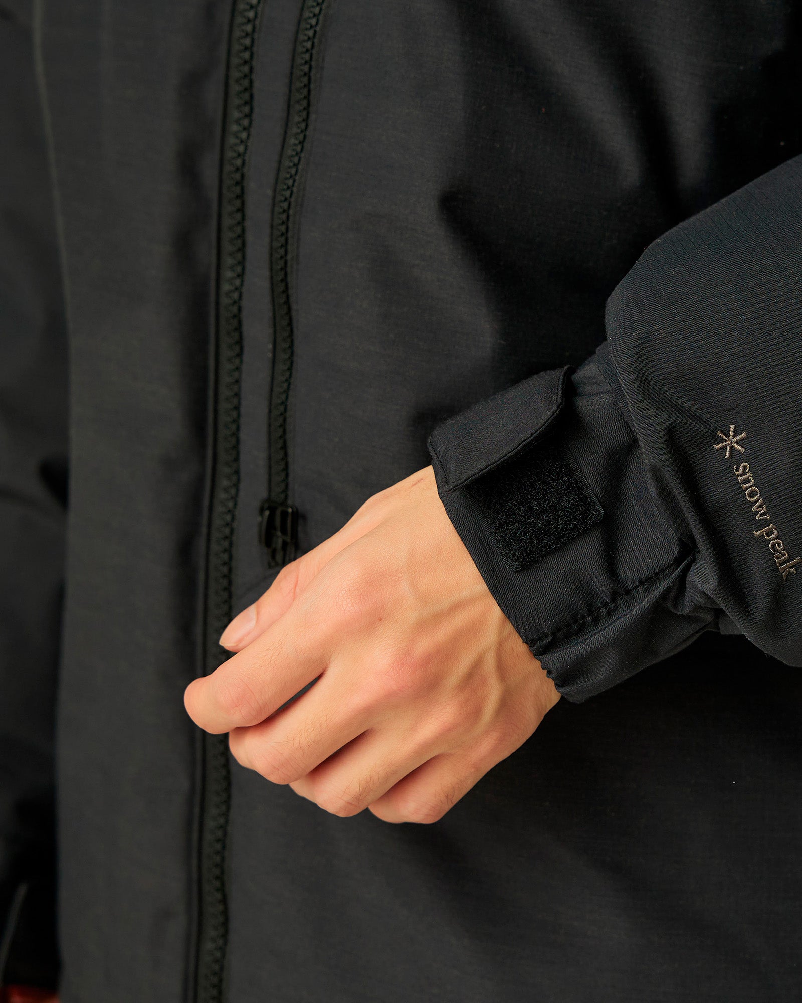 FR 2L Down Jacket - Image 11