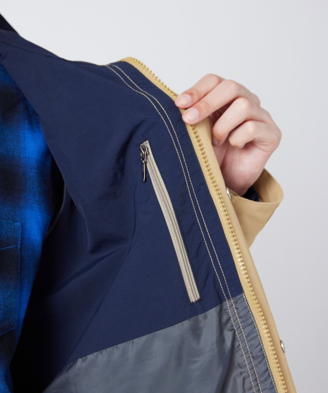 Mountain Hoodie - Image 13