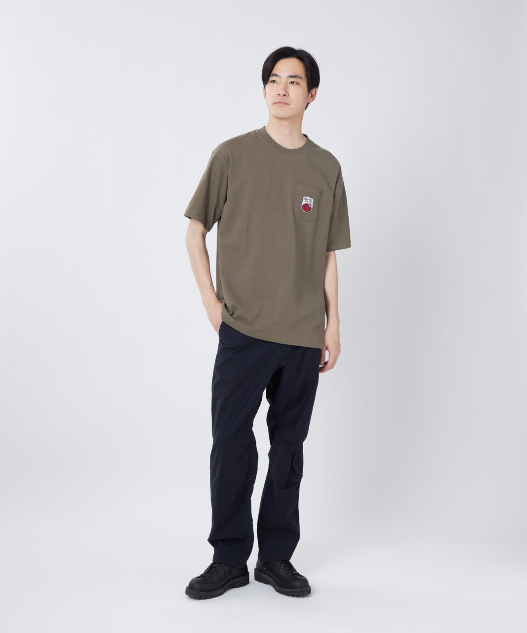 Trad Label Pocket Heavy T-Shirt - Image 12