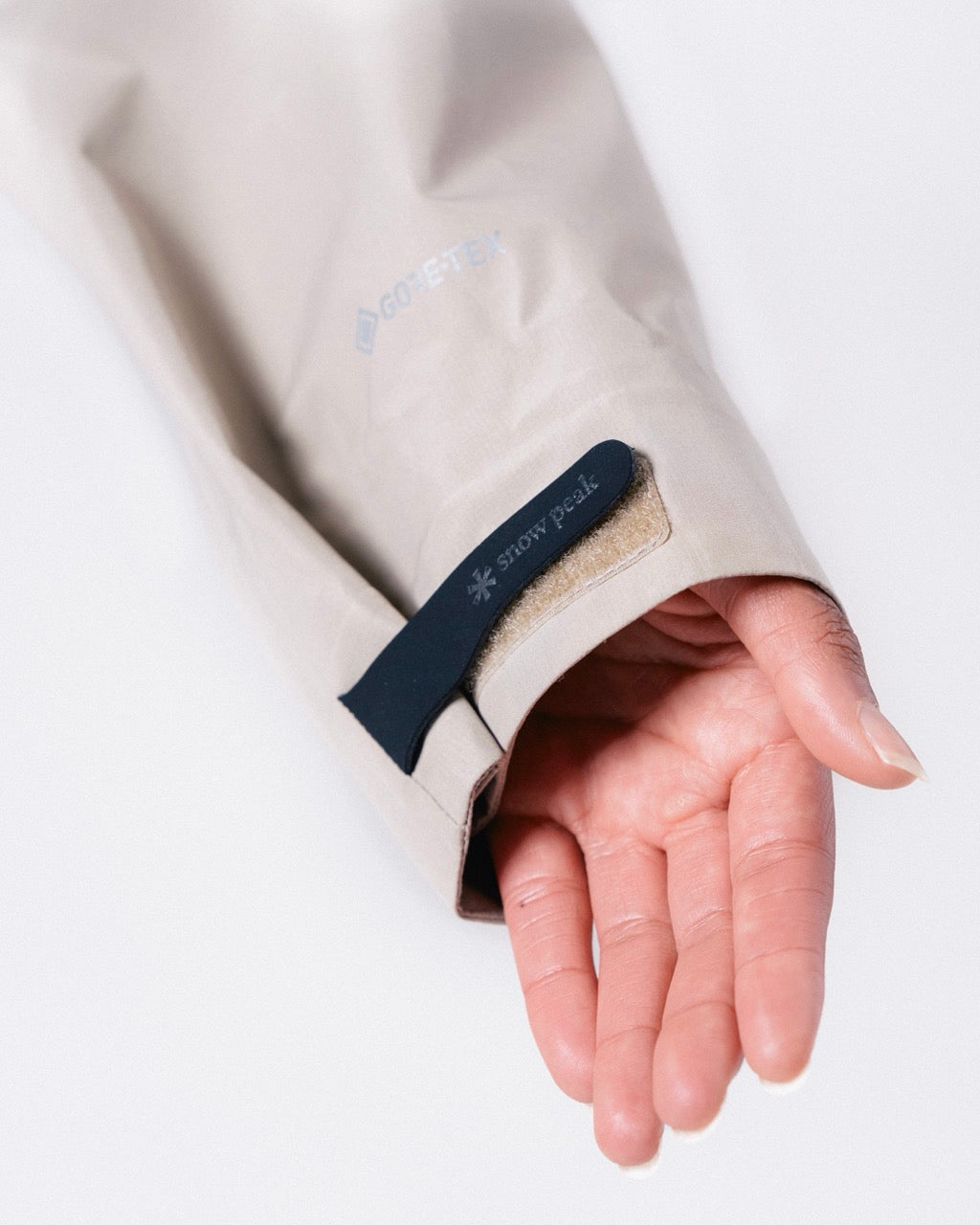 GORE-TEX Rain Jacket - Image 13
