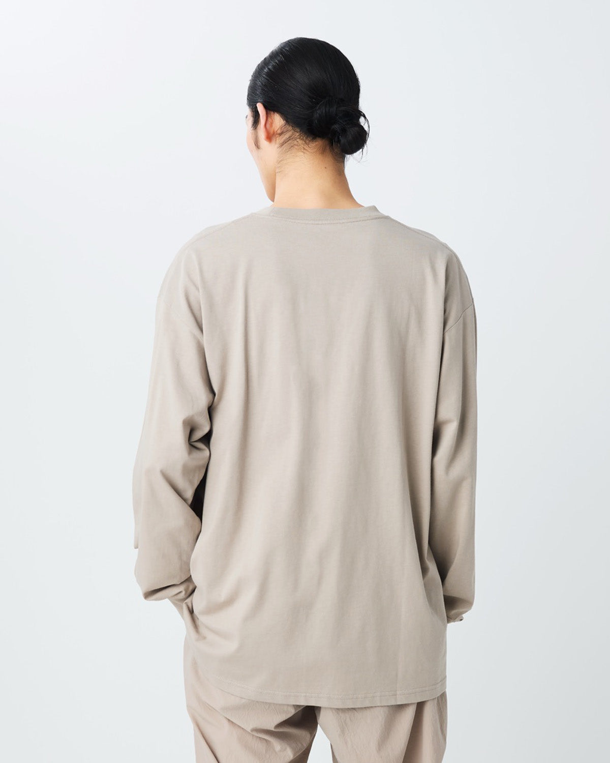 Soft Cotton Relaxed Logo L/S T-Shirt - Image 7