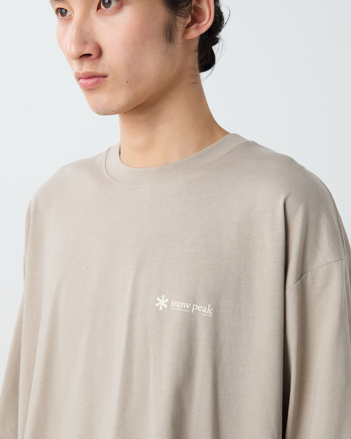 Soft Cotton Relaxed Logo L/S T-Shirt - Image 9